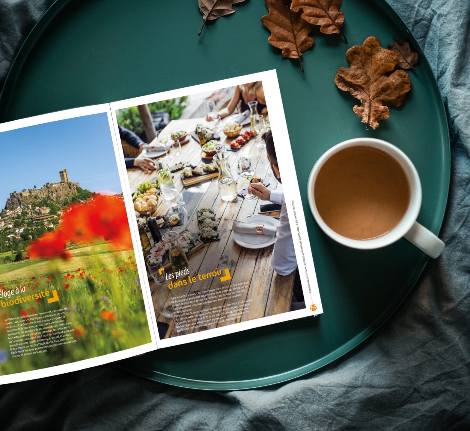 Création de brochures Le Puy-en-Velay Tourisme par l'agence studio N°3